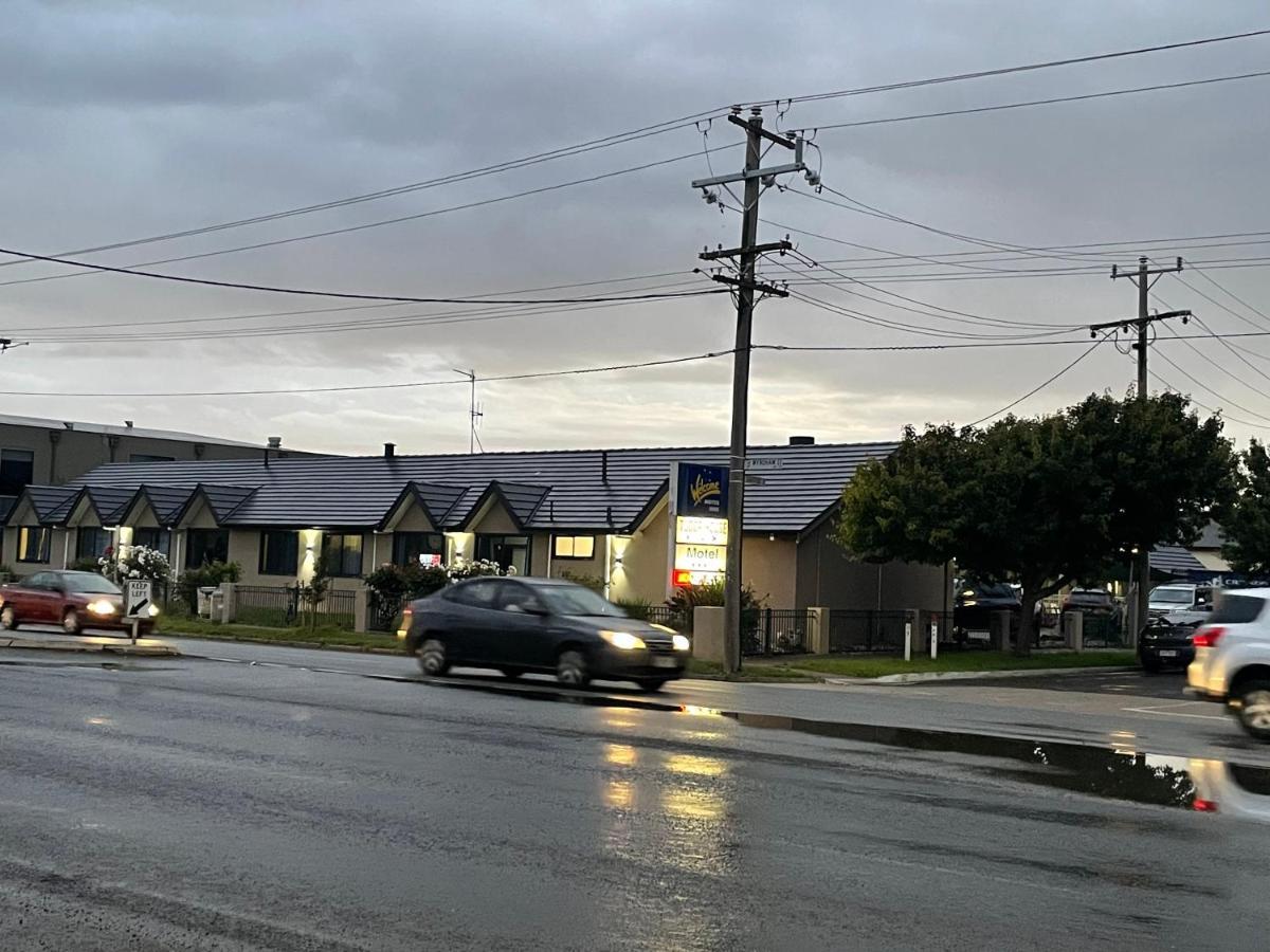 Tudor House Motel Shepparton Exterior foto