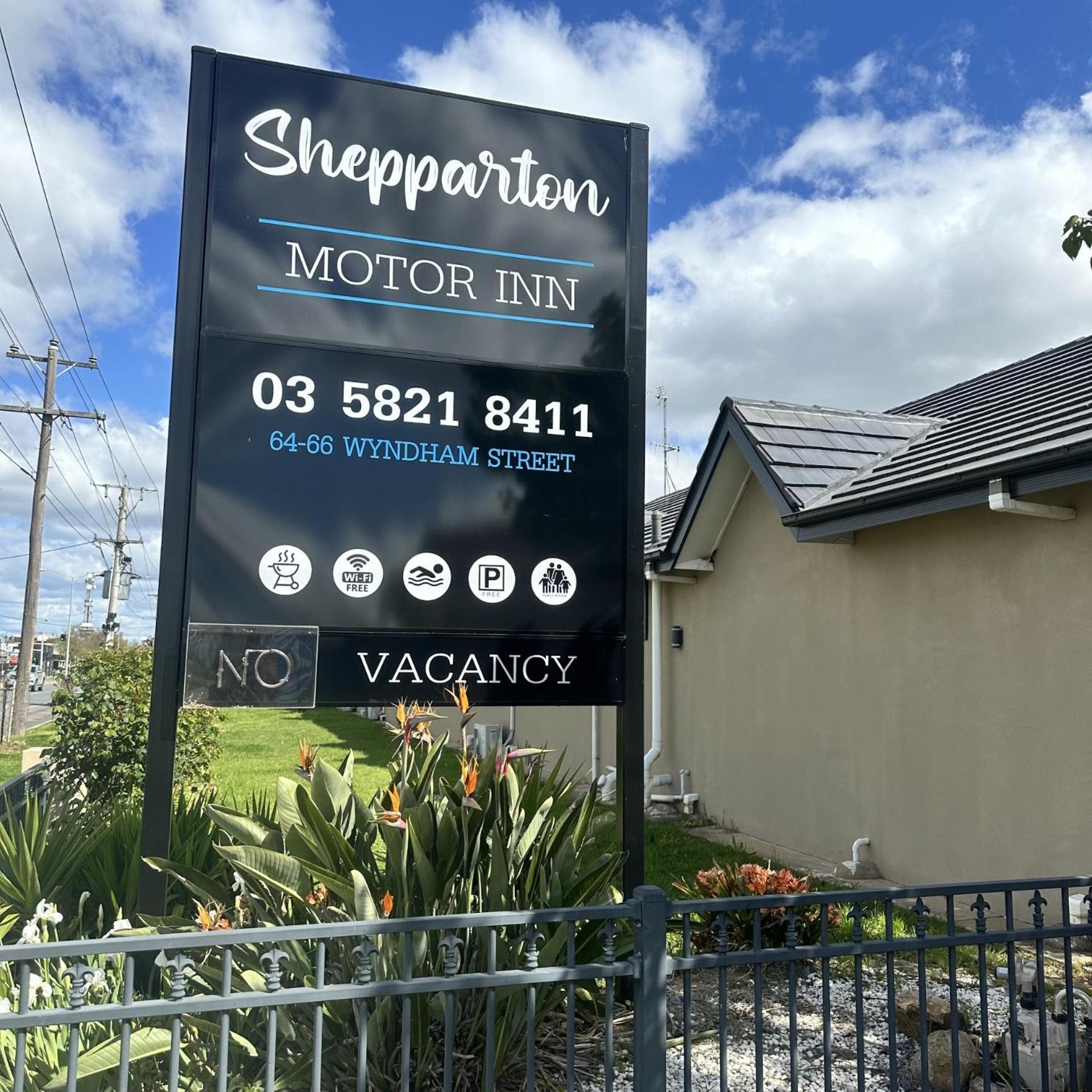 Tudor House Motel Shepparton Exterior foto